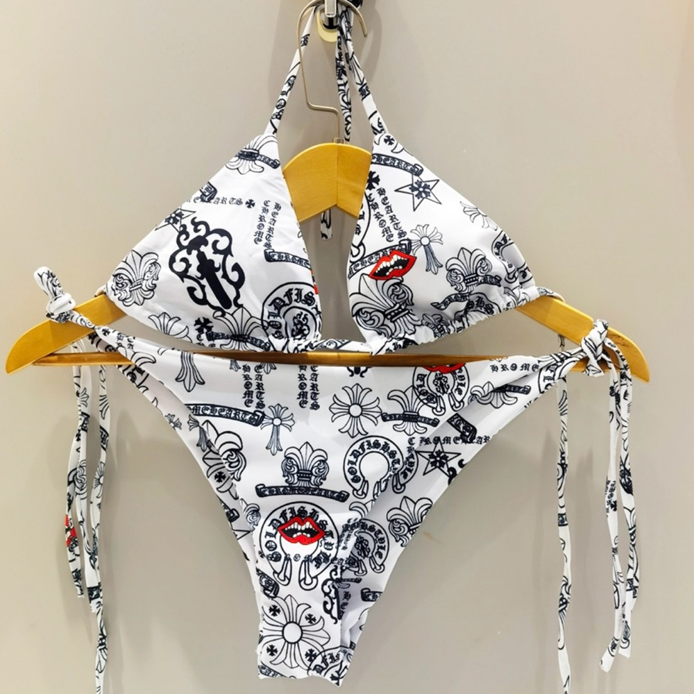 White And Black Patterned Bikini Set - image 1